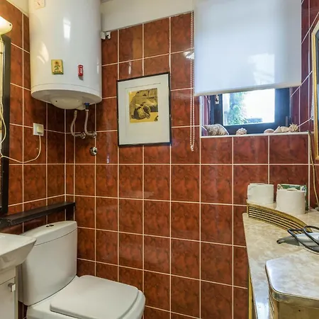 Daire Lovely In With Kitchen *