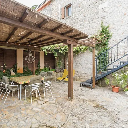 Lovely In With Kitchen Daire Poreč