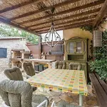 Apartamento Lovely In With Kitchen